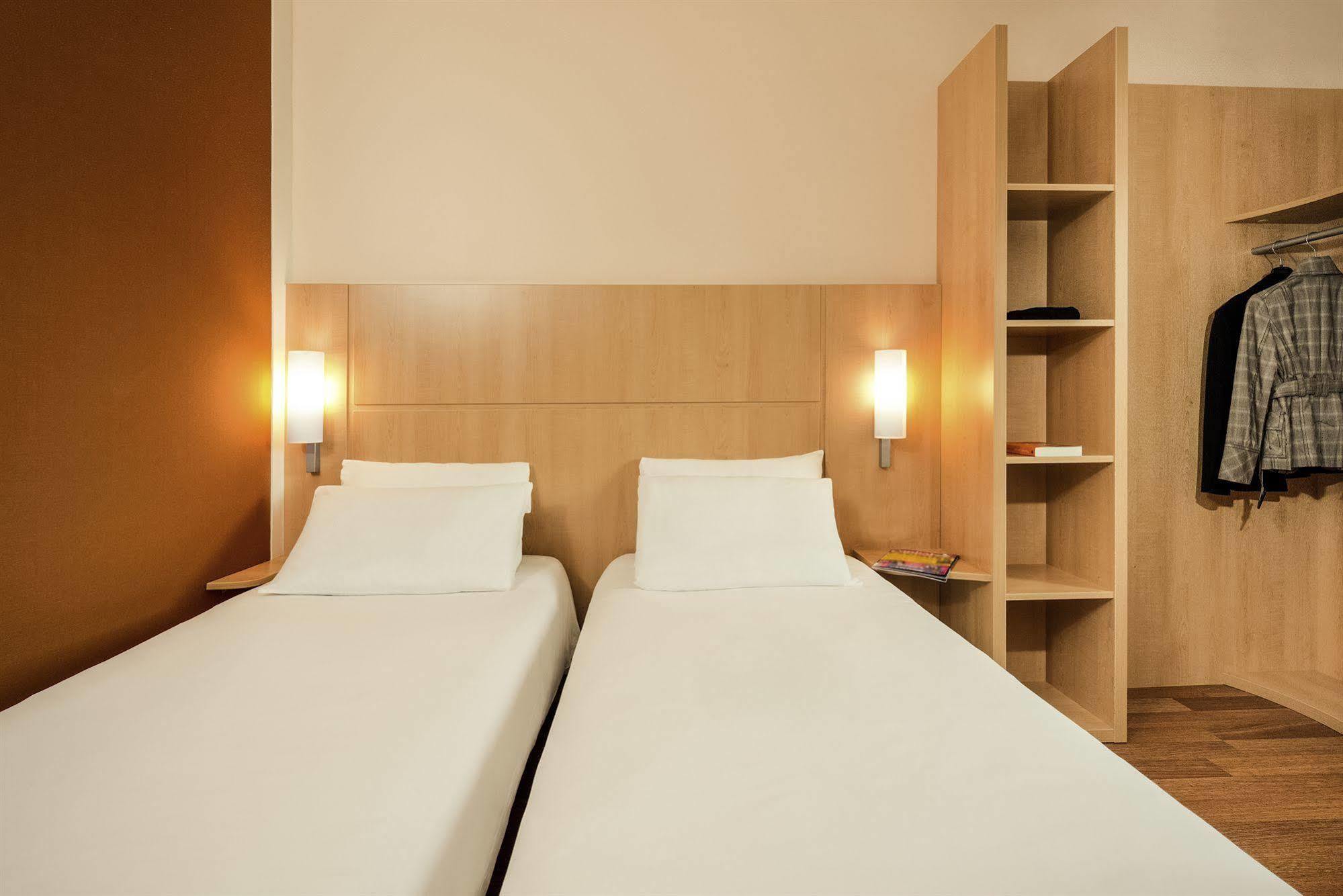 ไอบิส วิเทร ซองทร์ Hotel ภายนอก รูปภาพ